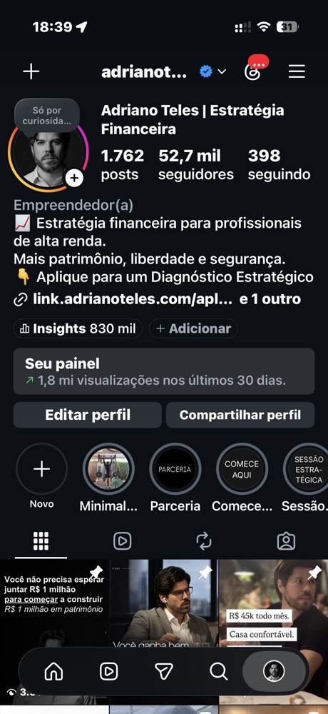 Perfil de Adriano Teles no Instagram, usado como referência visual de organização do perfil